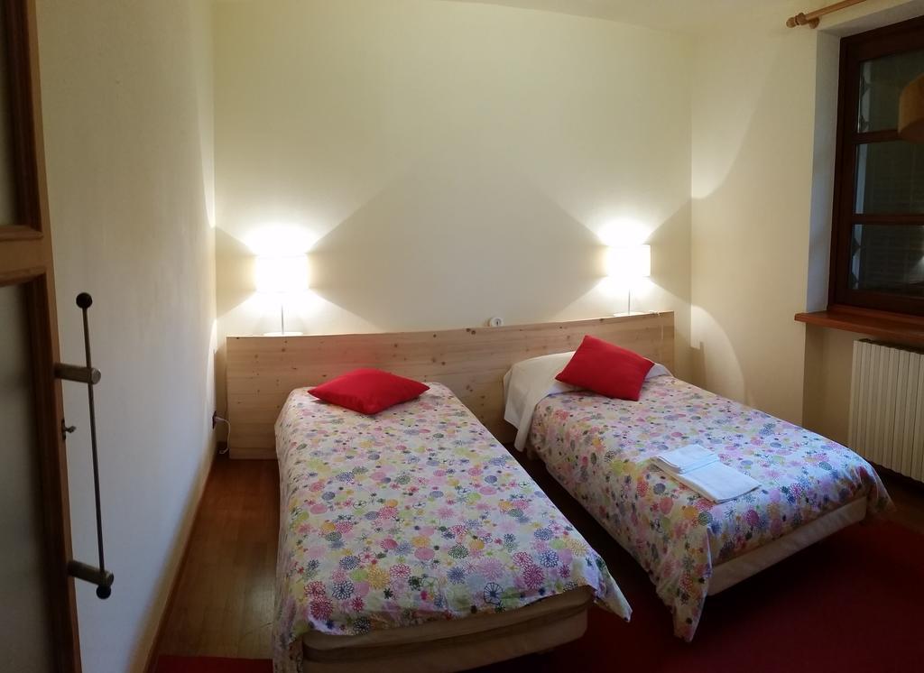 La Casa In Collina Apartment อัลบา ภายนอก รูปภาพ